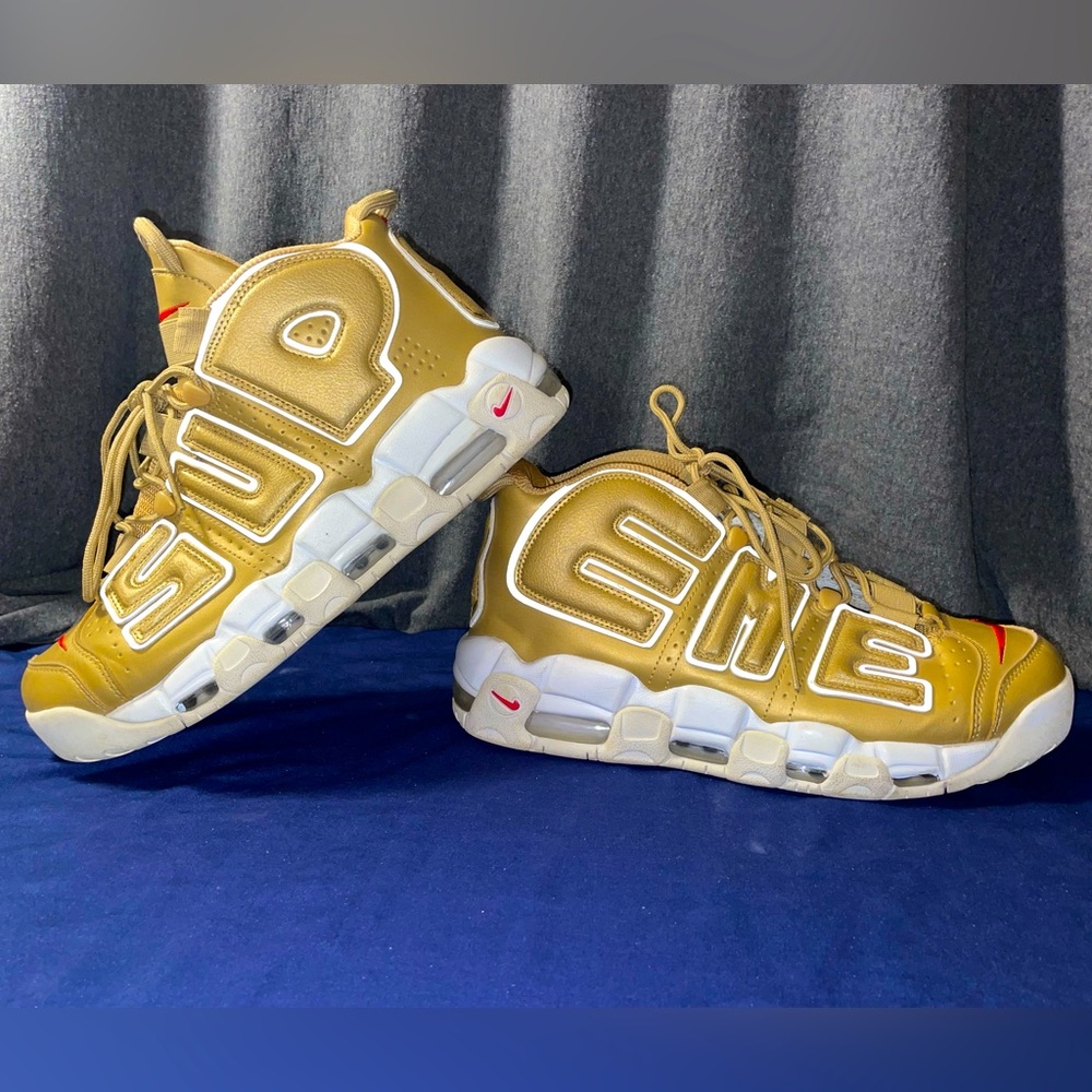 NIKE SUPREME UPTEMPO